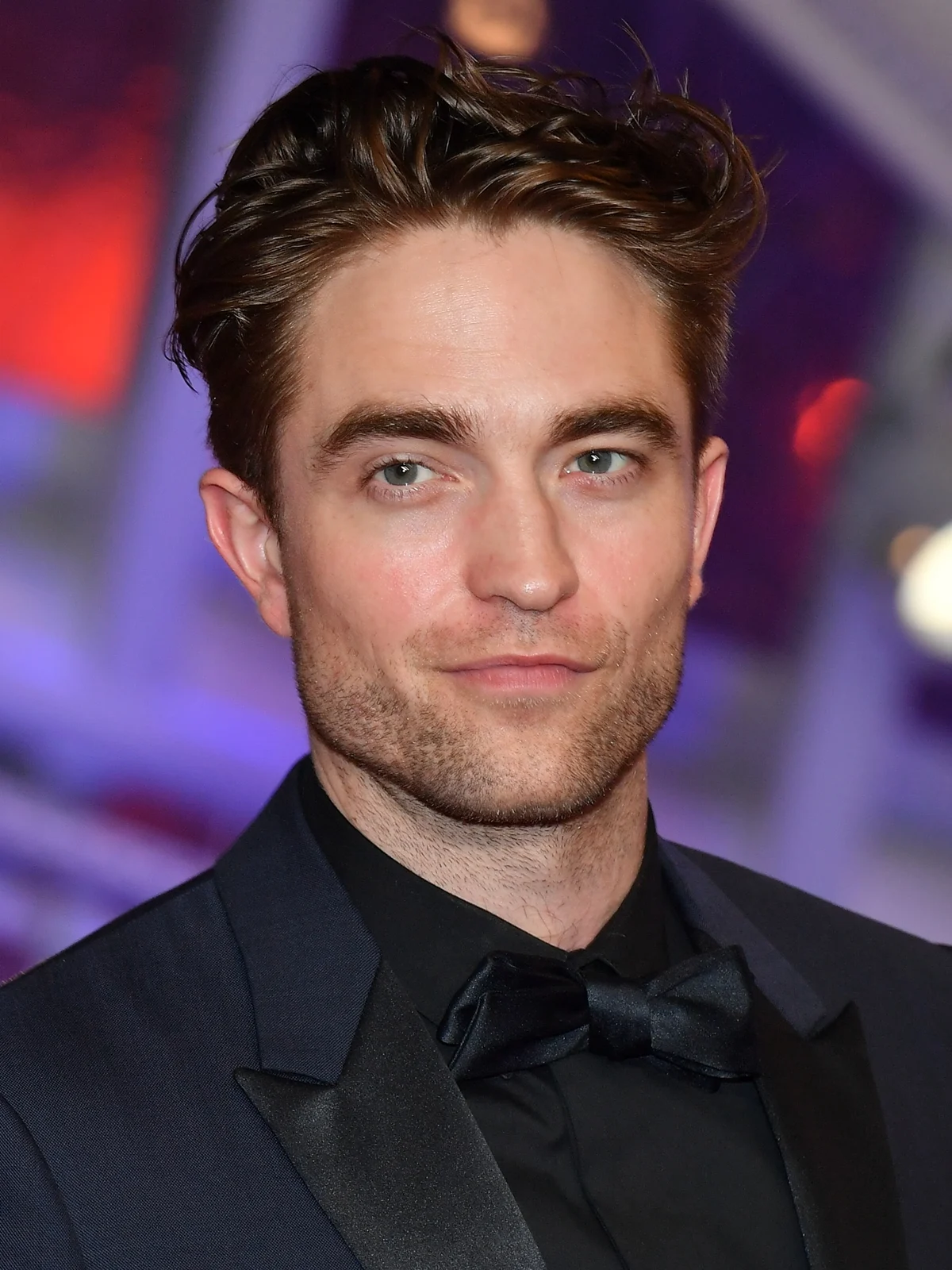 Robert Douglas Thomas Pattinson, Aktor Terkenal Berkebangsaan Inggris