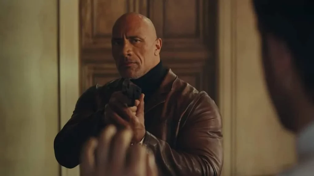 Dwayne "The Rock" Johnson memainkan film Red Notice